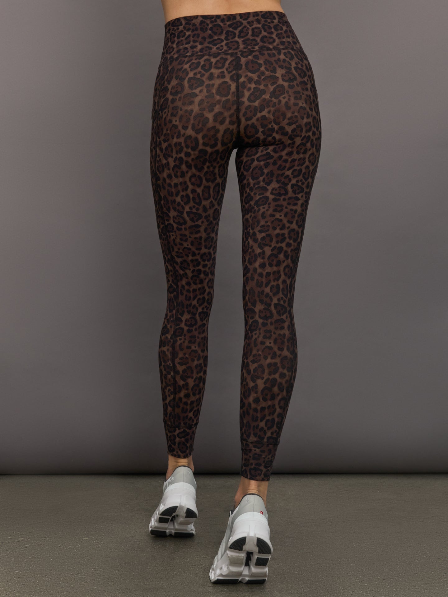 High Rise Sport Pocket Legging in Melt - Leopard Print - Image 4