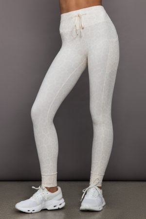 High Rise Sport Pocket Legging in Melt - Snow Leopard