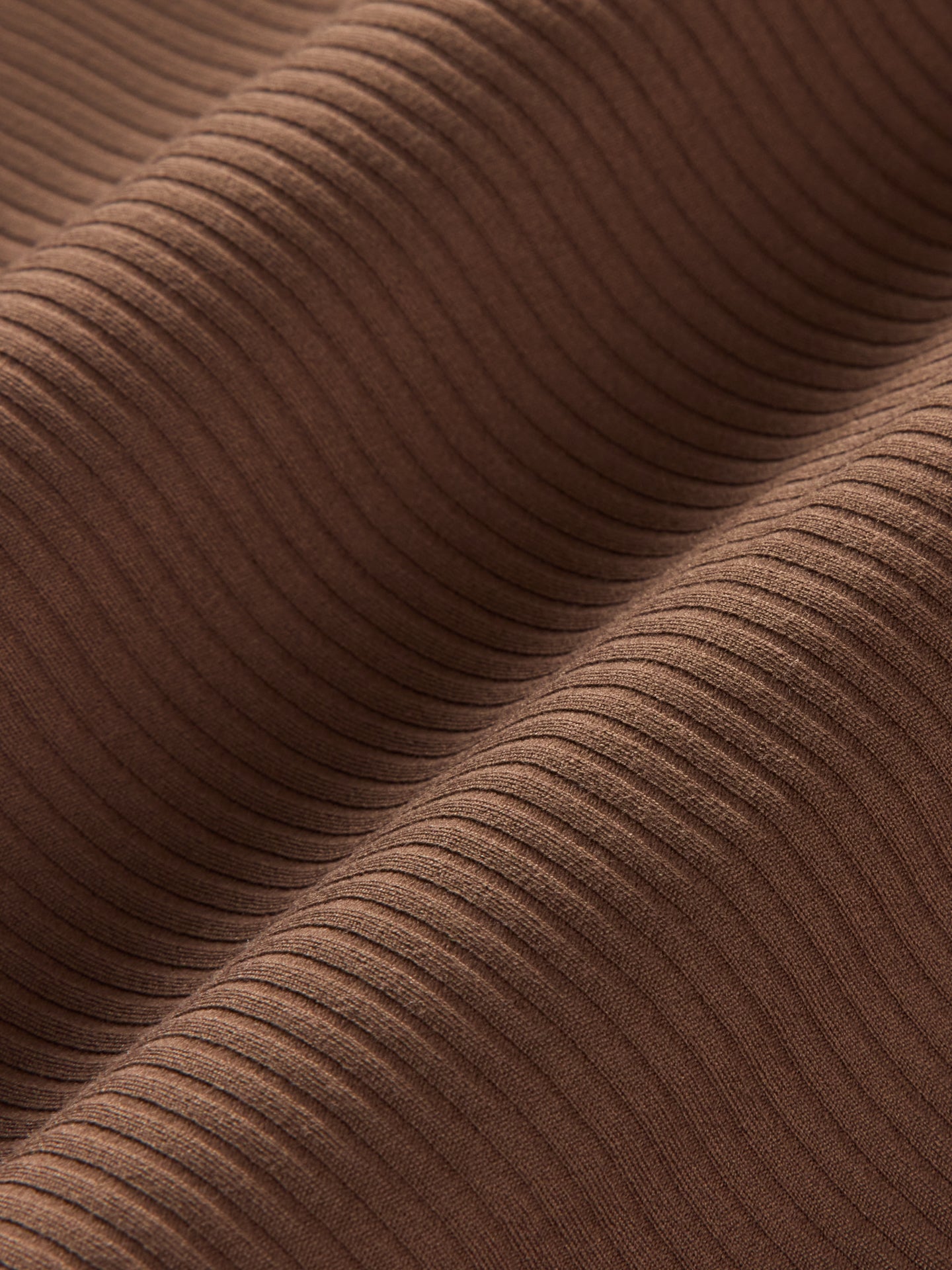 High Rise Legging in Ribbed Melt - Cocoa Brown - Image 6