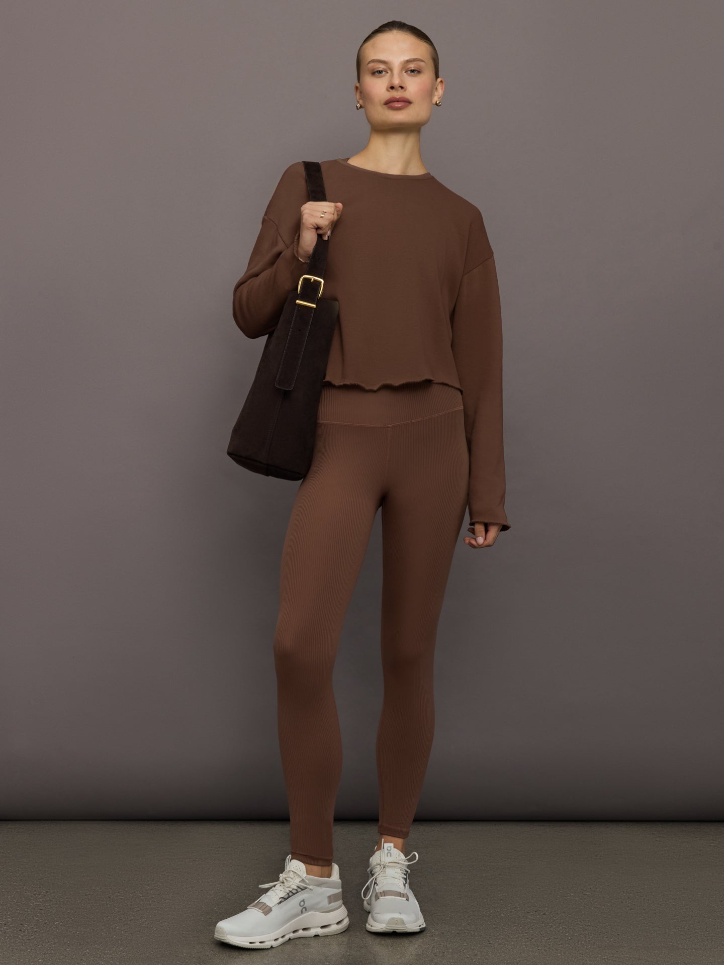 High Rise Legging in Ribbed Melt - Cocoa Brown - Image 2